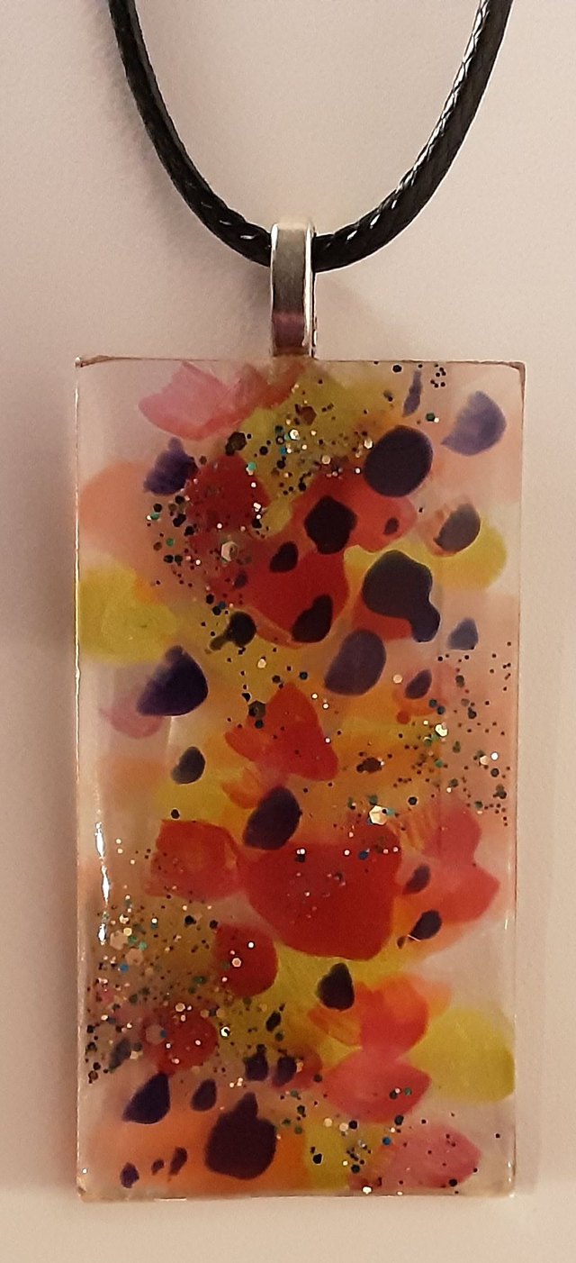 Pendentif rectangle moyen collection Floral touche de couleurs gammes fuschia vert pomme violet et paillettes