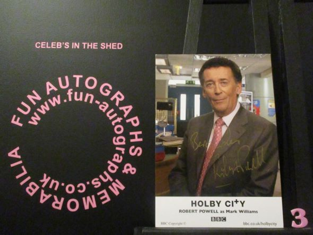 Robert Powell (Mark Williams) Authentic Autographed Holby City 6x4 Cast Card (3)