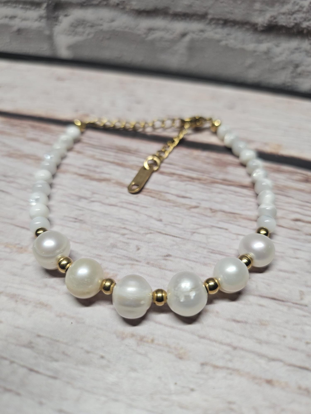 Bracelet en Perles d’eau véritable – 6 mm