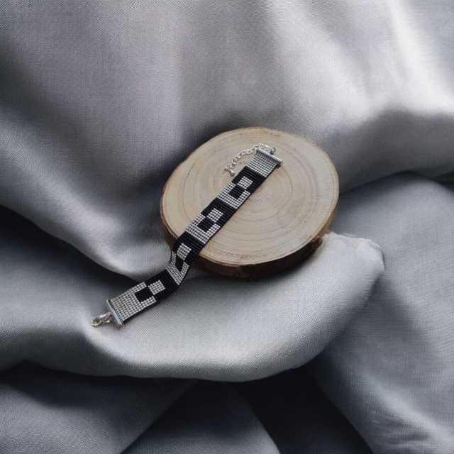 Bracelet noir et argent