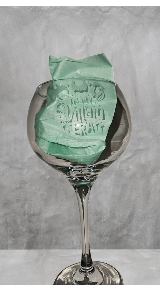 Personalised wine glass