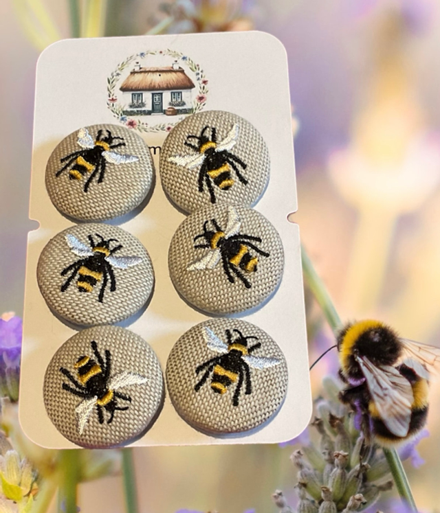 Embroidered bee buttons