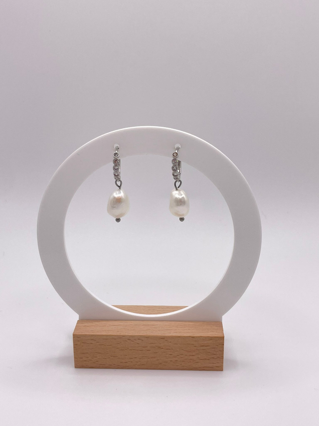 STARLIGHT – Zirkonia-Hoops mit schimmernder Perle