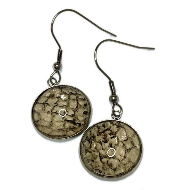 Ohrstecker mit Zander-Leder-hell