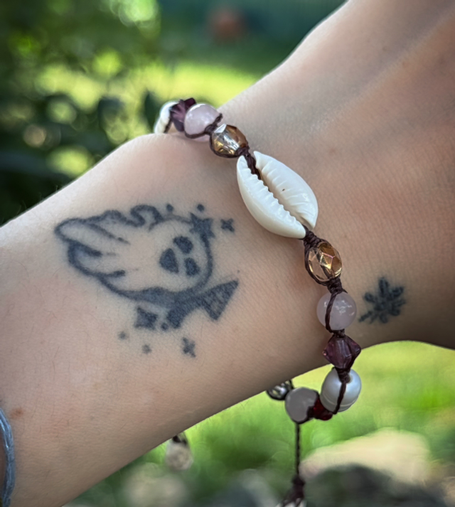 Bracelet AURA quartz rose , cristaux Swarovski et perles d’eau douce