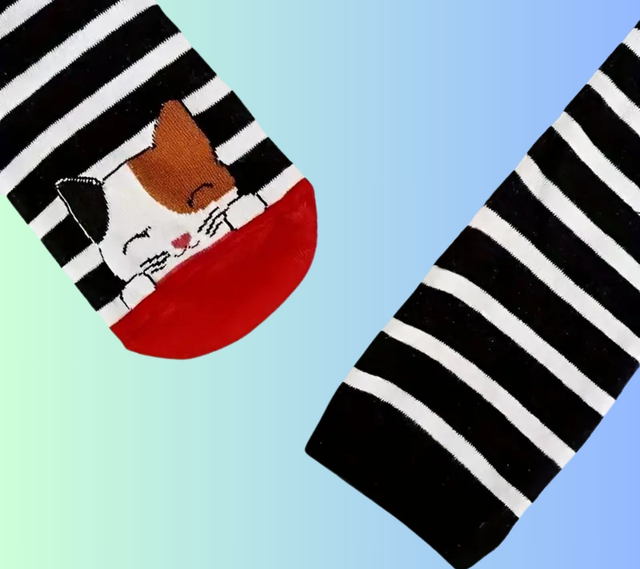 A Chaussettes rayées marine et blanc Chat Cœur