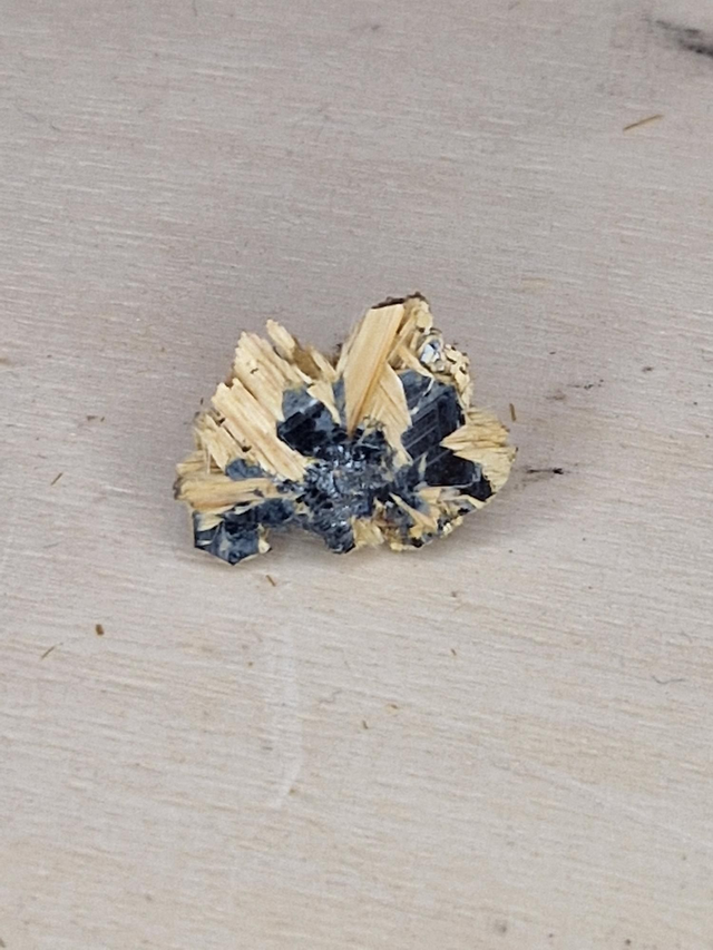 Hématite, Rutile / 016