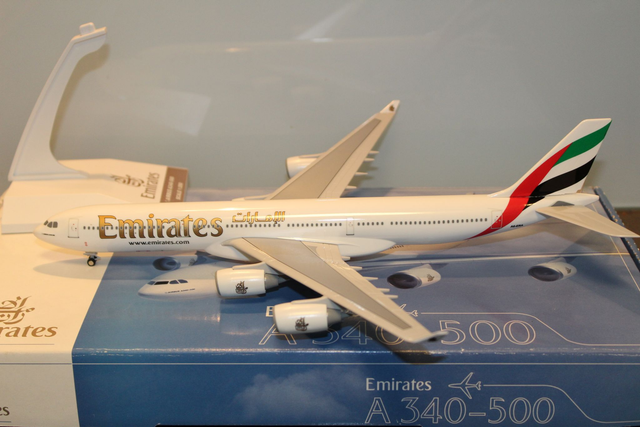 Emirates A340-500 (A6-ERA), 1:200