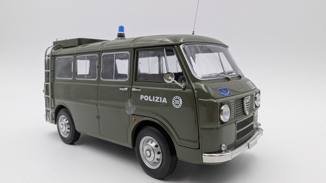 Alfa Romeo F12 year 1970 - Scale 1:18
