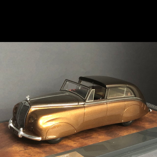 Rolls Royce Silver Wraith Sedanca de Ville by Hooper Matrix 1:43