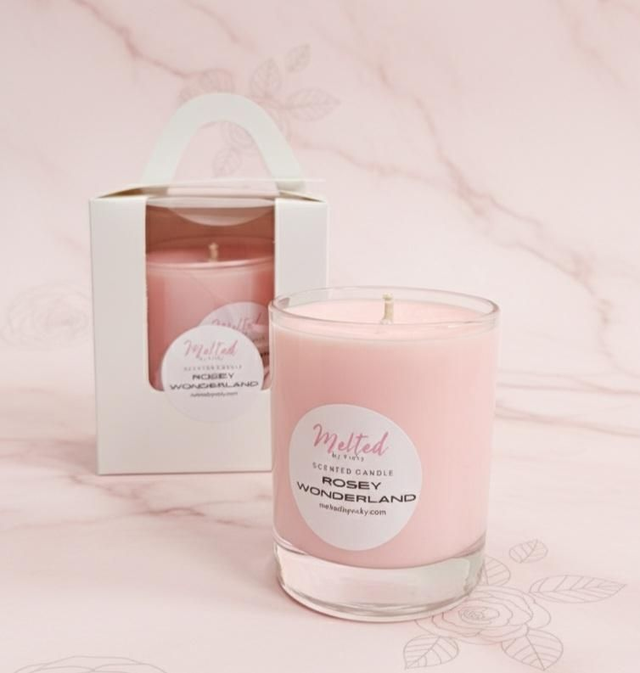 Rosey Wonderland Scented Candle 