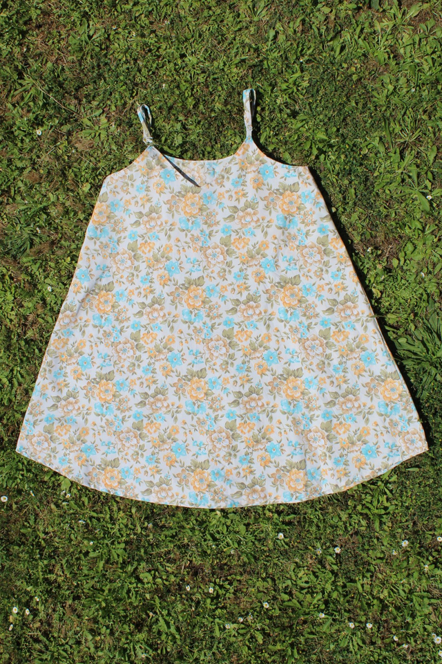 Robe à fleurs oranges et bleues - Taille 2