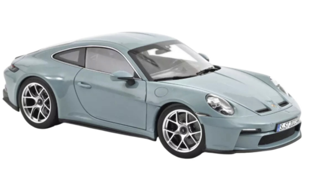 Porsche 911 S/T 2023 Meissenblau Norev 1:18