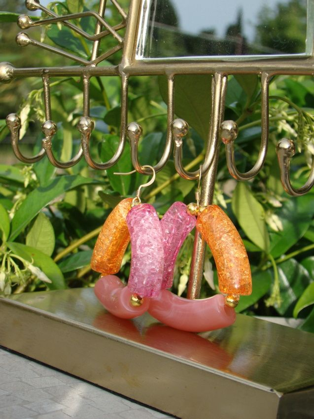 Boucles d&#039;oreilles perles tubes incurvées Chhaaya Saiman