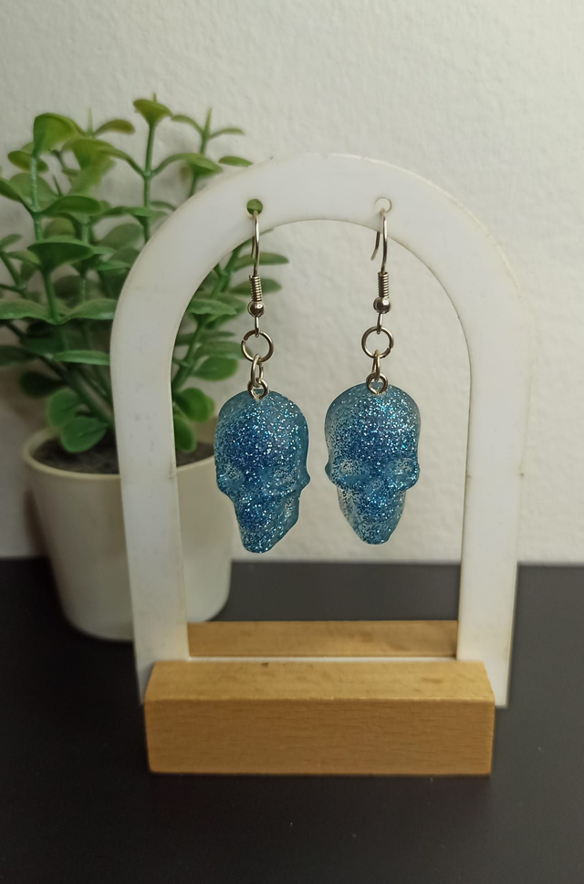 Boucle d&#039;oreille tête de mort (409)