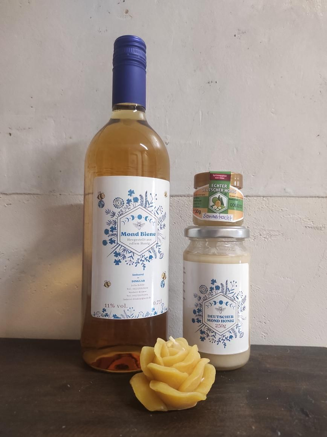Geschenkset bestehend aus Mond Biene, Mondhonig , Mini DiP Glass  und Rosenkerze aus 100% Bienenwachs 