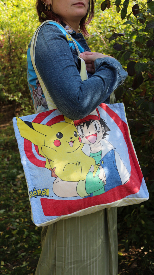 ⚡ Sac Cabas Pikachu Sacha Vintage – Pièce Unique &amp; Éco-Responsable 🌿