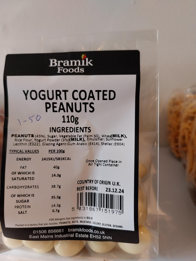 Yogurt peanuts 100g