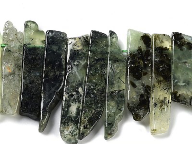 Prehniitti kiviriipus