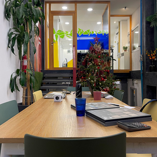 3 meses de Puesto Flex Storm (sale a 103,33 €/mes) - Adelfas