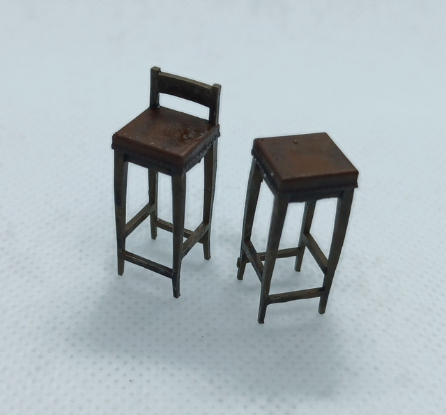 4mm / 00 scale stools