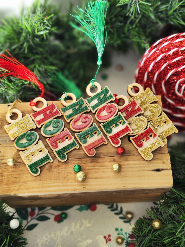 Mot Noël en bois et acrylique