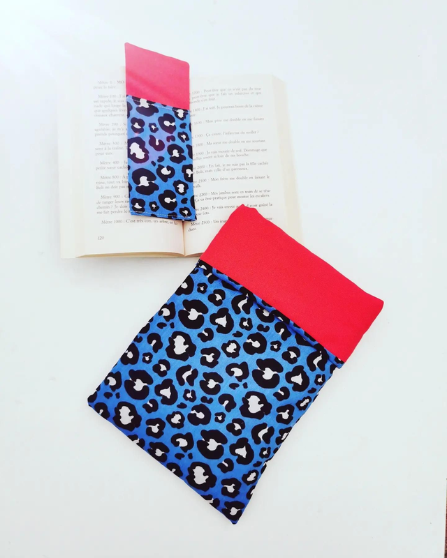 Marque-page leopard bleu