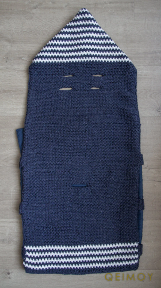 Handgemaakte voetenzak/trappelzak/slaapzak met voering (blauwwit)