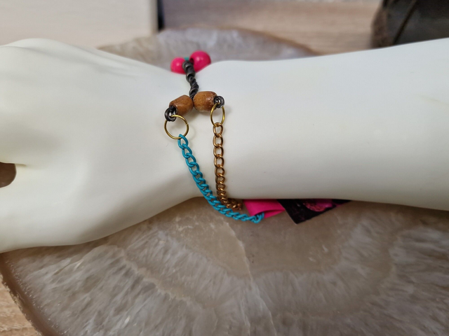 Bracelet Turquoise Doré Perles Bois