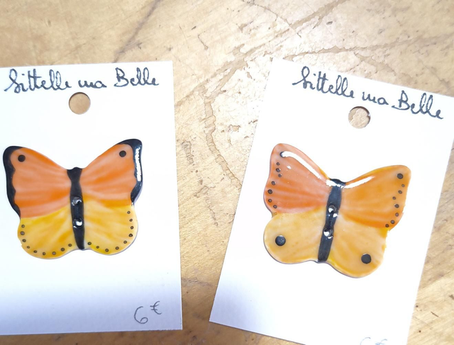 Bouton papillon orange 