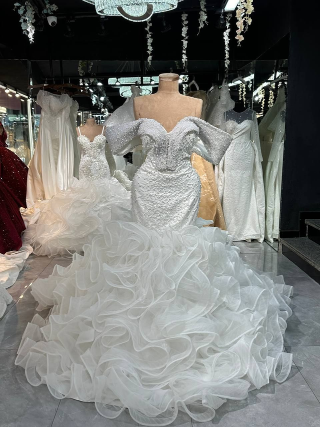 Robe de Mariée Sirène Col Bateau en Perles / Réf : RMS13