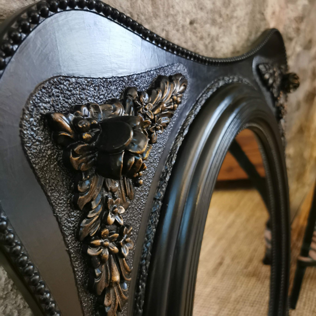 Antiguo espejo de madera