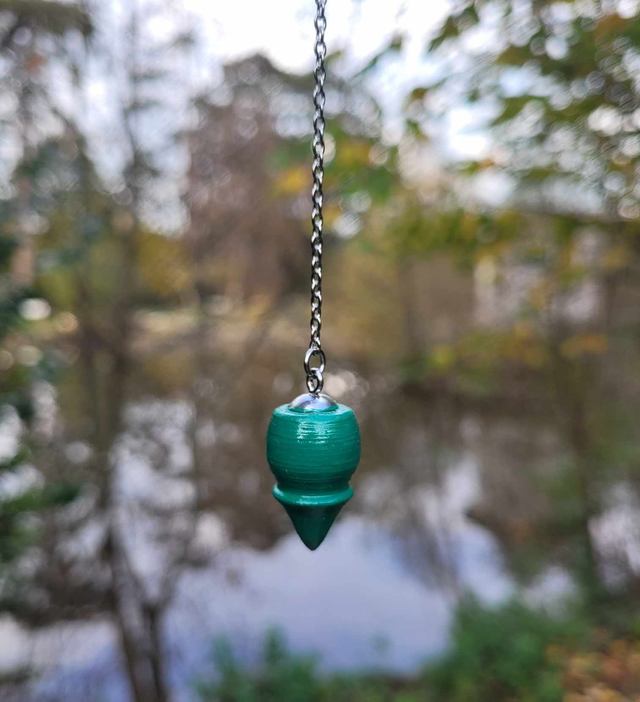 Pendule 11 en bois de cerisier