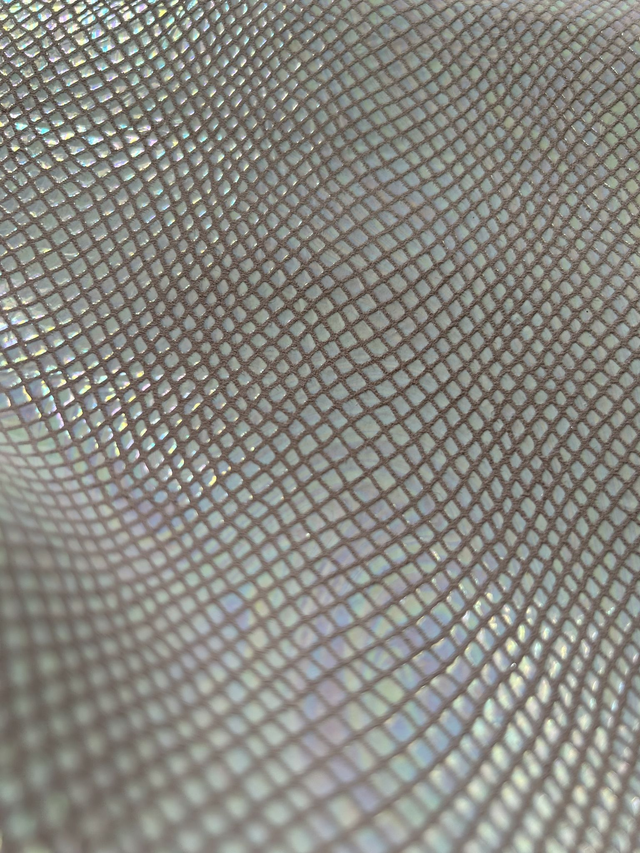 Chute de cuir rose pale finition irisé imitation lézard 11x27cm (siren2)