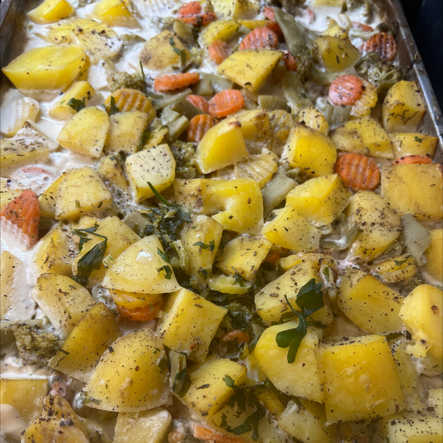 Gemüse Auflauf in Sesam Sauce mit Reis  vegan 