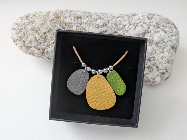 Pebble Necklace (2)