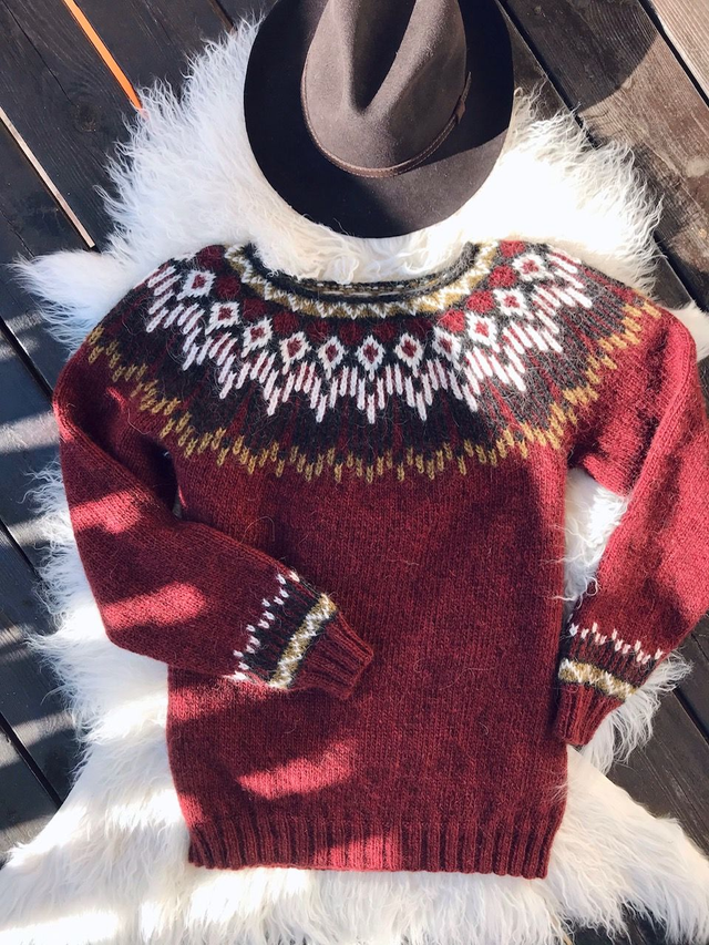 Hopi Sweater Kit - Col 05 (Brick Heather Lettlopi) - Wool &amp; Pattern - Linka Neumann