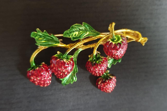 Strawberry Brooch
