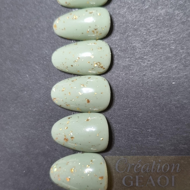 Emeraude d or little Rond S créer a la commande délai de 7 jours