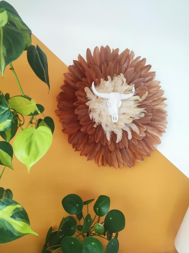 Jujuhat plumes cappucino plumes de coq et tête de buffle