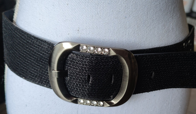 Ceinture noir avec sequins et strass 90 cm 