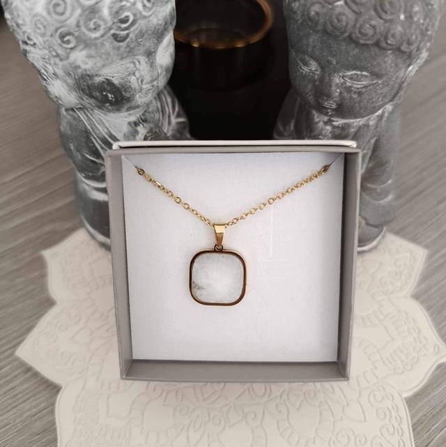 Collier Agate Blanche