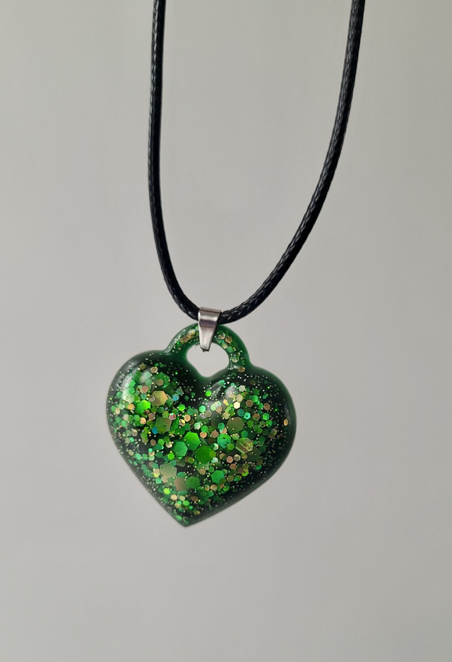 Green Glitter Resin Heart Necklace – Chunky Statement Pendant on Black Cord with Extender Chain