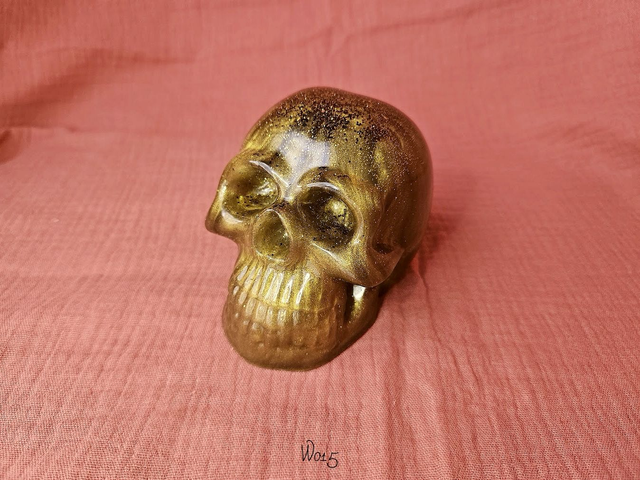 Skull Black & Gold (W015)