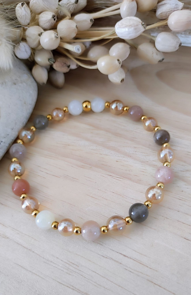 Bracelet "Intuition et Féminité" Pierre de Lune et Quartz Aura