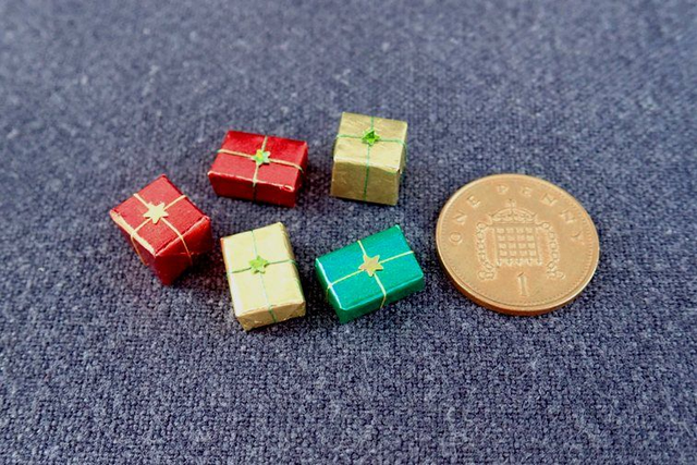 Christmas Presents (1/24th scale)
