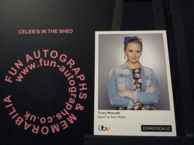 Amy Walsh (Tracy Metcalfe) Original Emmerdale Coloured Itv Logo Cast Card