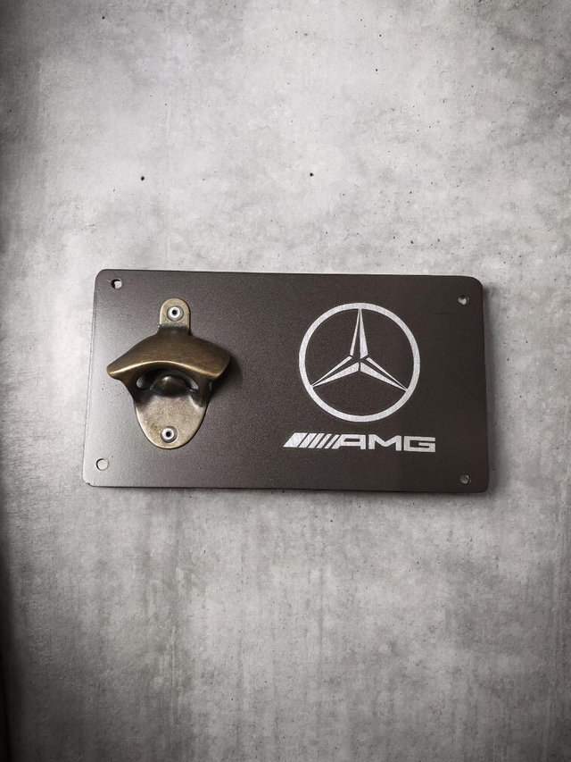 Décapsuleur mural mercedes AMG 