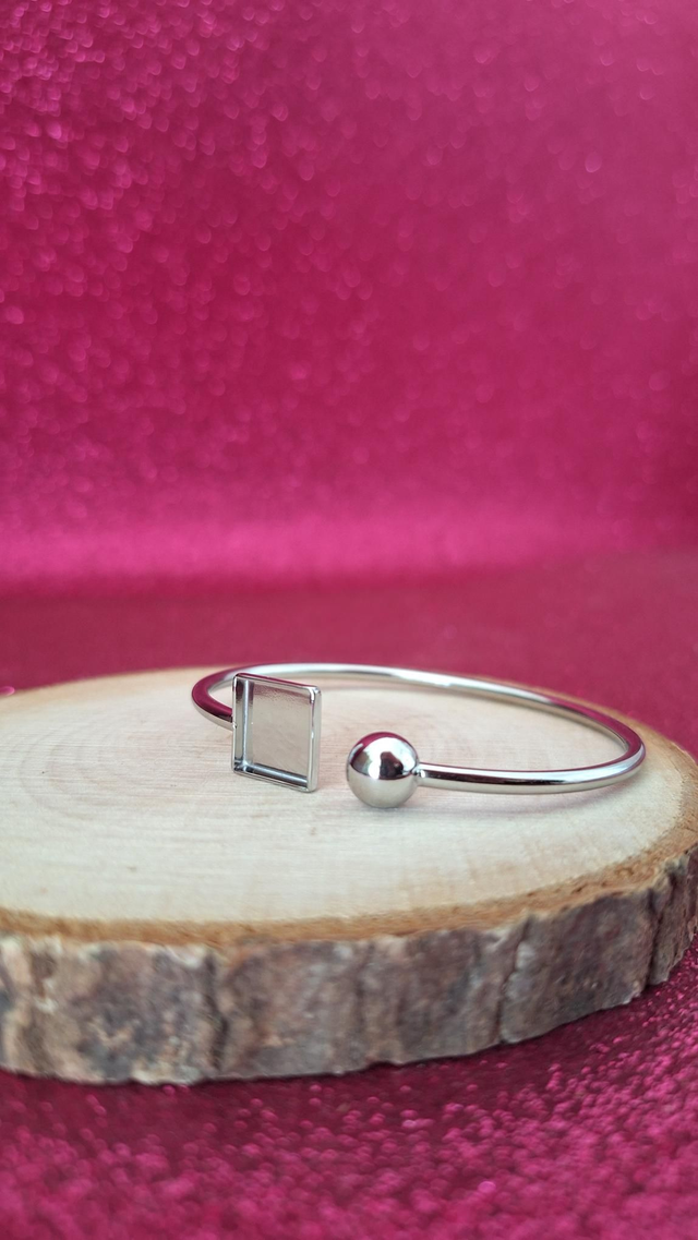 Bracelet Jonc Carré Argenté PERSONNALISÉ