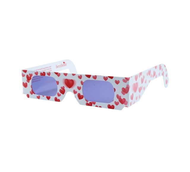 Herzbrille mit Herzen